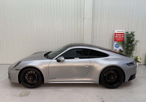 Porsche, 2024