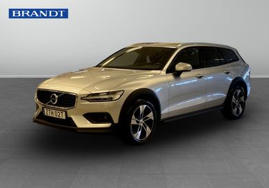 Volvo V60 Cross Country, 2021