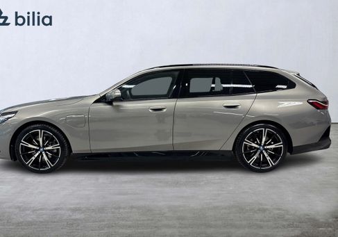 BMW 530, 2026 3
