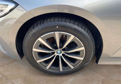 BMW 320, 2022