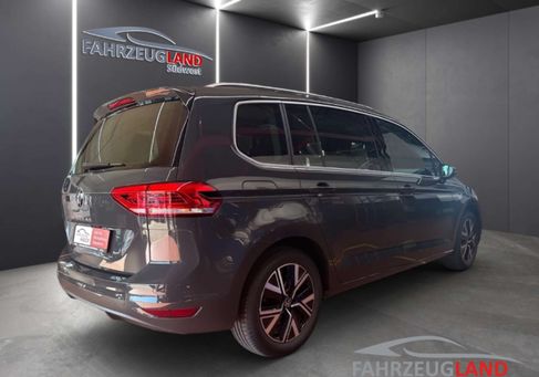 Volkswagen Touran, 2022 3