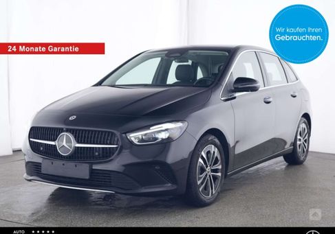 Mercedes-Benz B 200, 2023