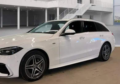 Mercedes-Benz C 300, 2025
