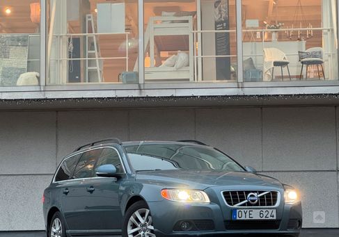 Volvo V70, 2012