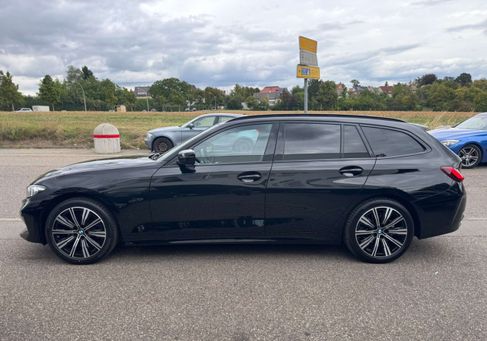 BMW 320, 2023 3