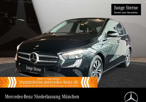 Mercedes-Benz B 200, 2022