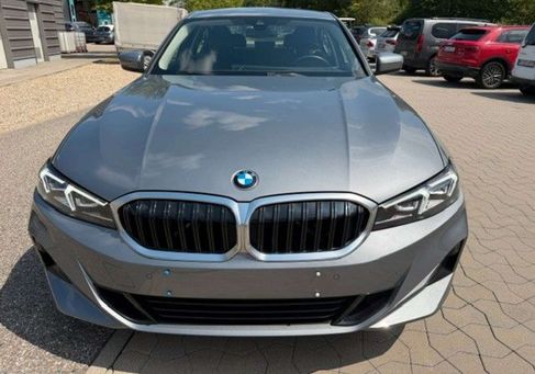 BMW 318, 2023