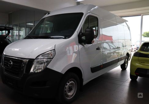 Nissan Interstar, 2024