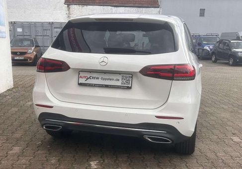 Mercedes-Benz B 200, 2020