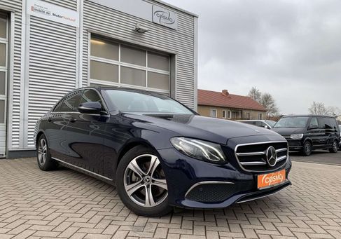 Mercedes-Benz E 300, 2019 3