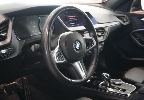 BMW 118, 2020