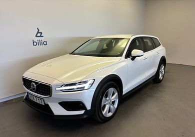 Volvo V60 Cross Country, 2024