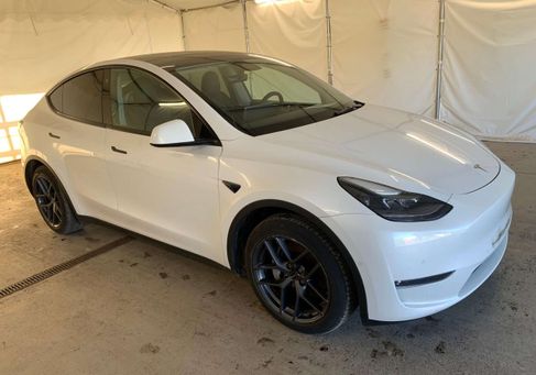 Tesla Model Y, 2022 2