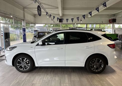 Ford Kuga, 2022