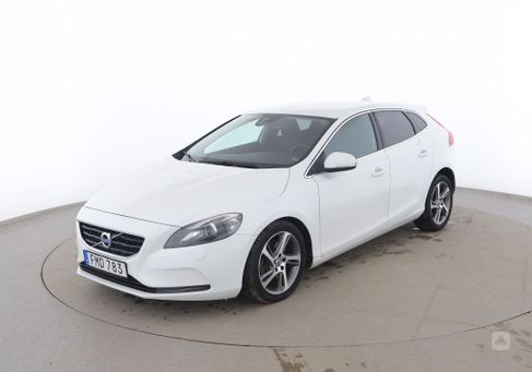 Volvo V40, 2016