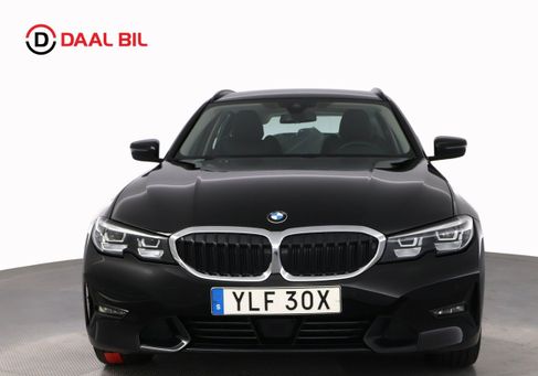 BMW 330, 2021