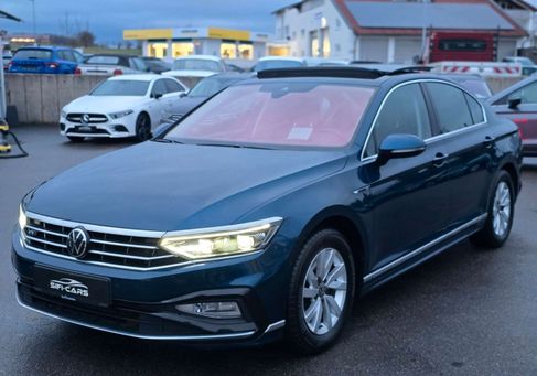 Volkswagen Passat, 2021