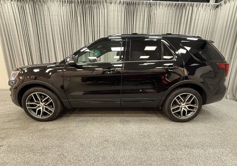 Ford Explorer, 2016