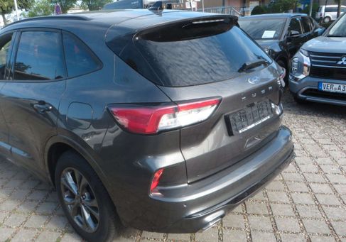 Ford Kuga, 2022