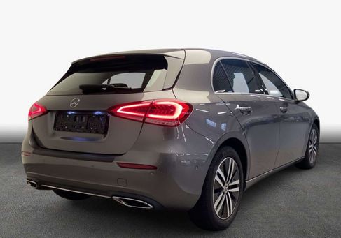 Mercedes-Benz A 180, 2022