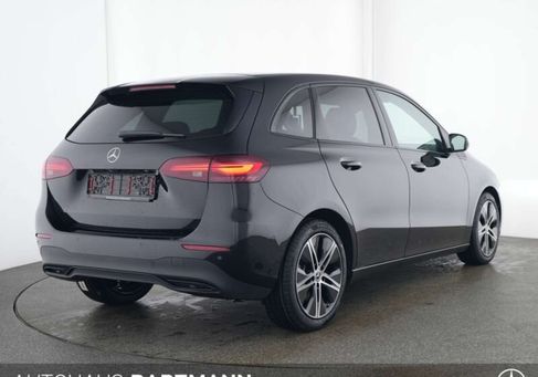 Mercedes-Benz B 200, 2024