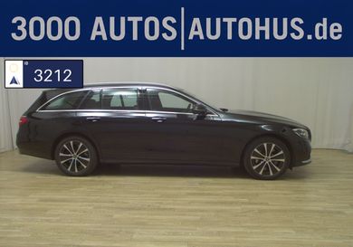 Mercedes-Benz E 300, 2022