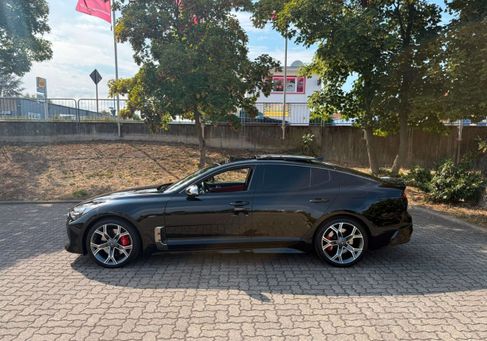 Kia Stinger, 2017