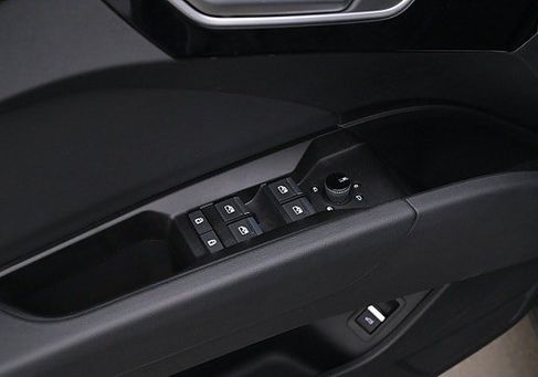 Audi Q4, 2024