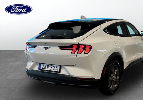 Ford Mustang Mach-E, 2021 2