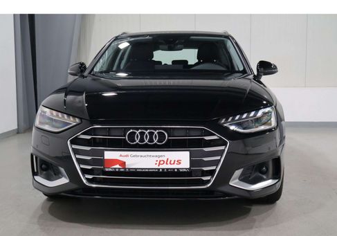 Audi A4, 2022 2