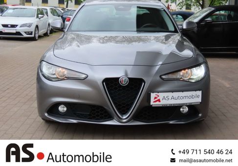 Alfa Romeo Giulia, 2017