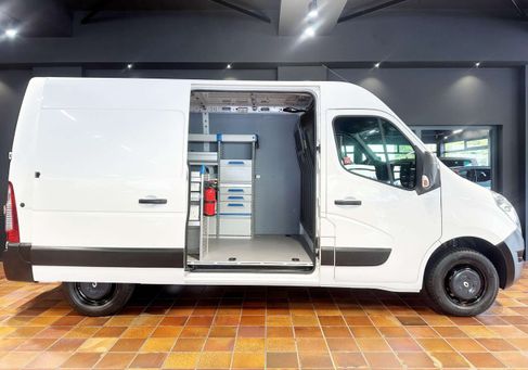 Renault Master, 2019 3