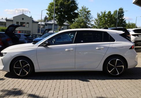 Opel Astra, 2022