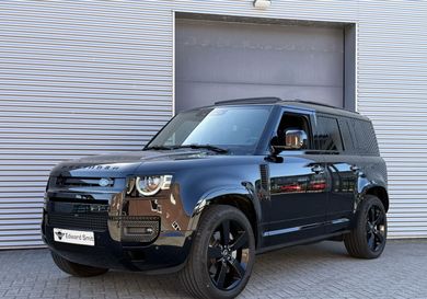 Land Rover Defender, 2025