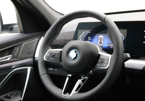 BMW iX, 2025
