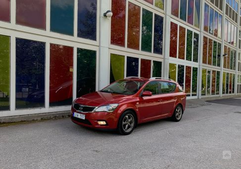 Kia Cee&#039;d Sportswagon, 2010