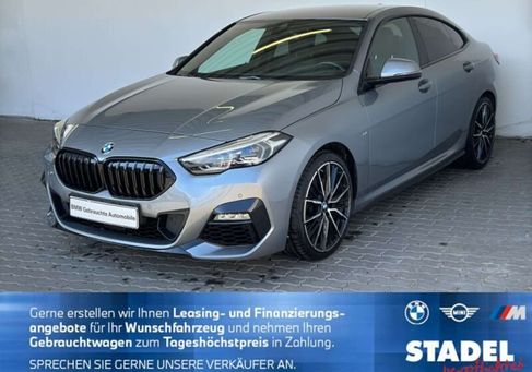 BMW 220, 2023