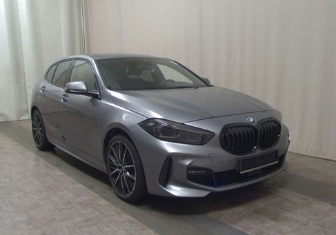 BMW 120, 2023 3