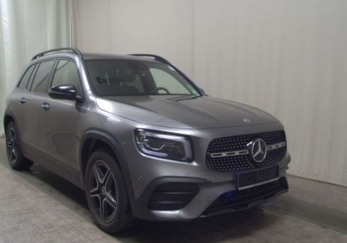 Mercedes-Benz GLB 200, 2022