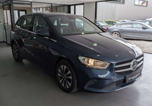 Mercedes-Benz B 180, 2020