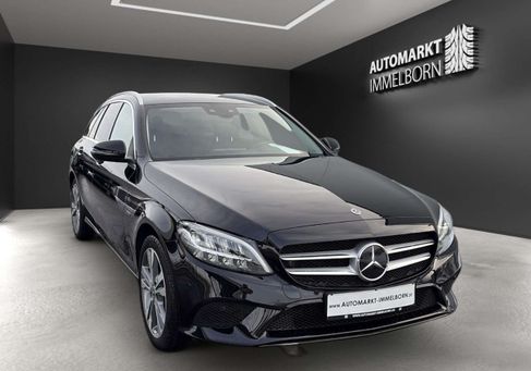 Mercedes-Benz C 300, 2021
