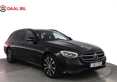 Mercedes-Benz E 300, 2022 3