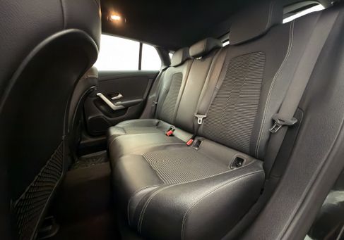 Mercedes-Benz CLA 180 Shooting Brake, 2020