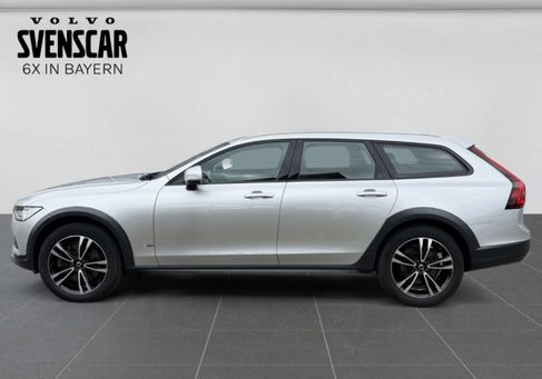 Volvo V90 Cross Country, 2021