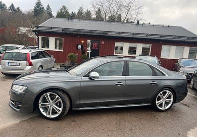 Audi A8, 2016