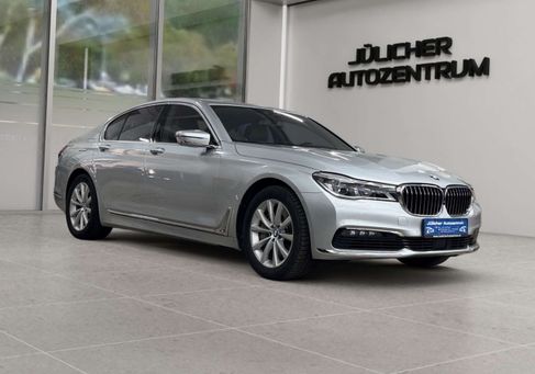 BMW 750, 2018