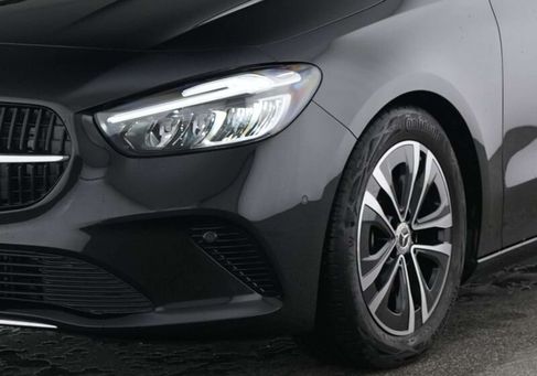 Mercedes-Benz B 200, 2025