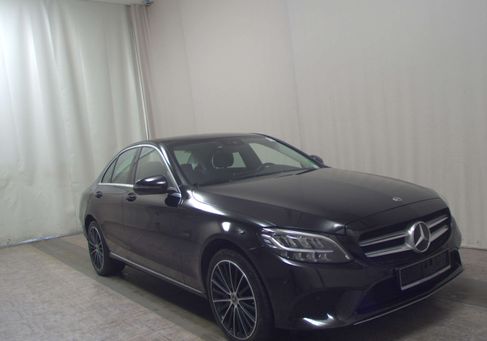 Mercedes-Benz C 300, 2020 3