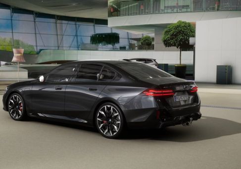 BMW 550, 2025