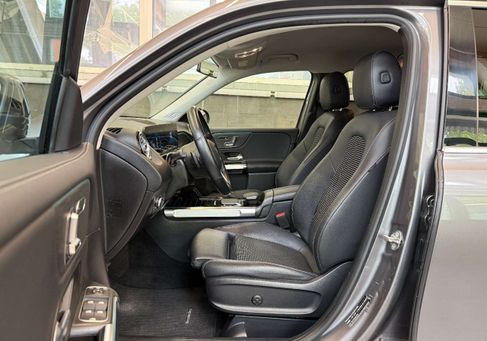 Mercedes-Benz GLB 200, 2021